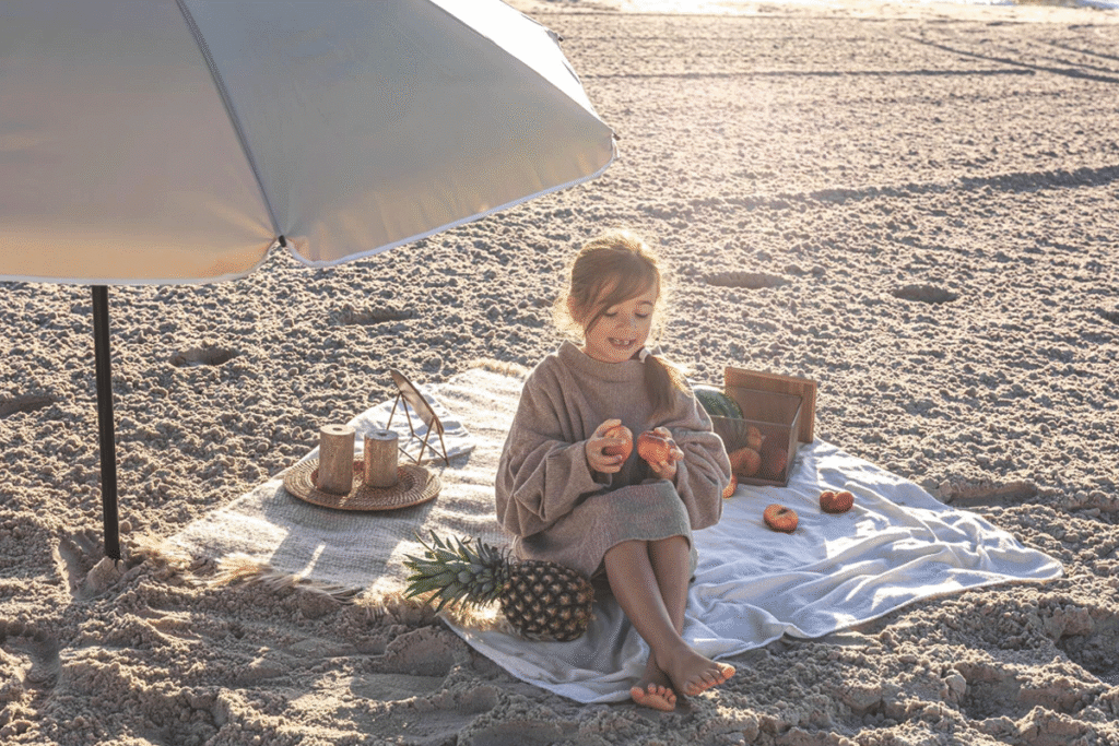 Co zabrać nad morze z dzieckiem? Gotowa lista, dzięki której nie zapakujesz pół domu