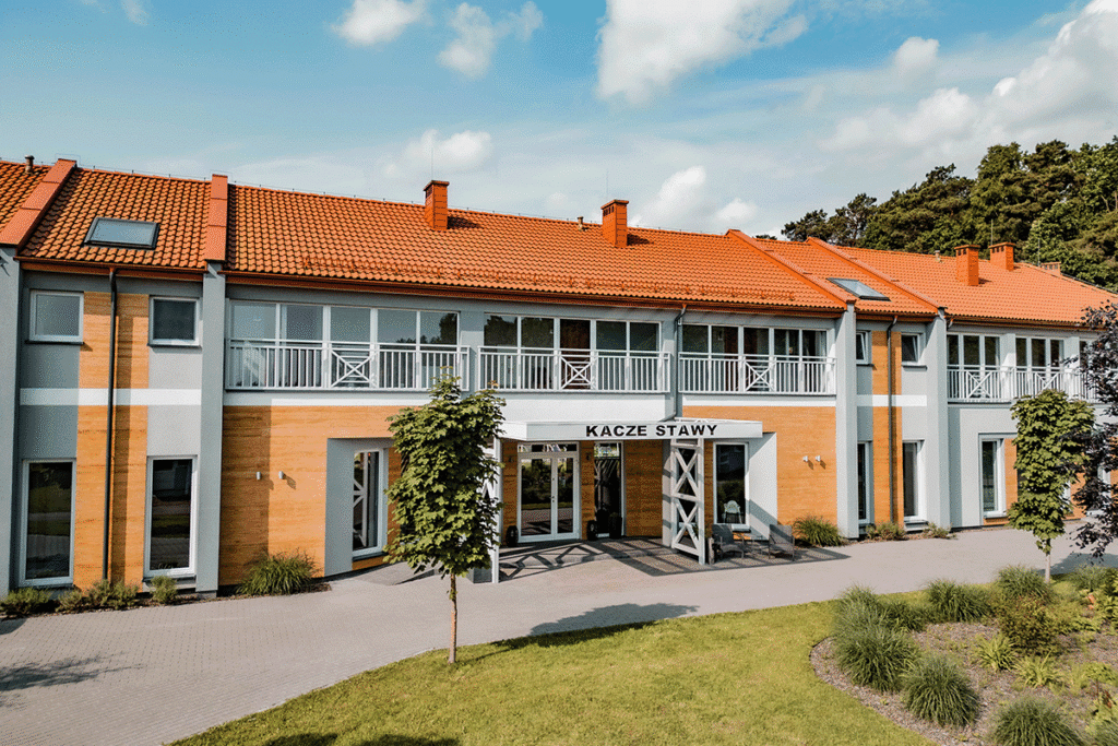 Pierwsze godziny w Kaczych Stawach – jak wygląda zameldowanie i start rodzinnych wakacji?